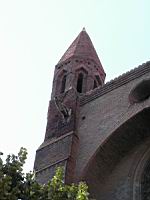 Toulouse, Eglise des Jacobins, Pinacle de facade et Gargouille